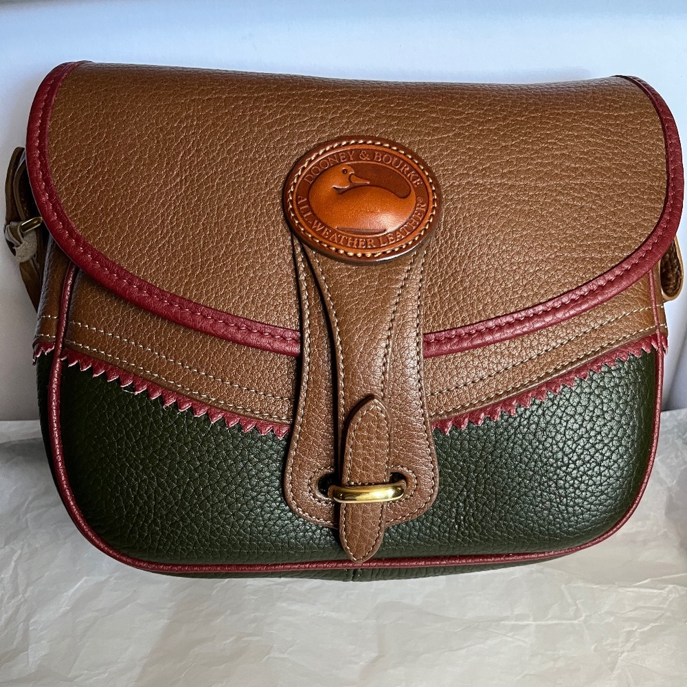 Dooney & Bourke BEAUTIFUL VINTAGE TETON NEW WITH TAGS !